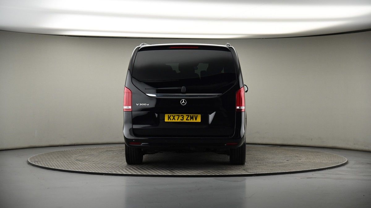 Mercedes-Benz V Class Image 17