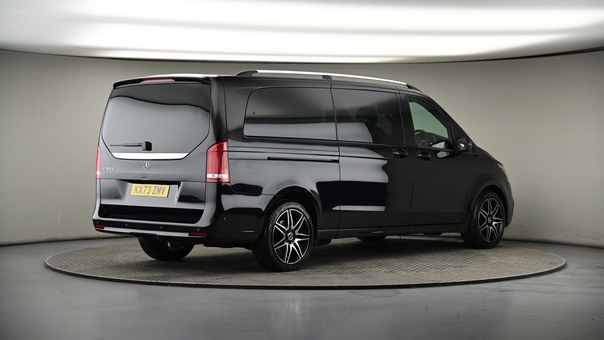 Mercedes-Benz V Class Image 7