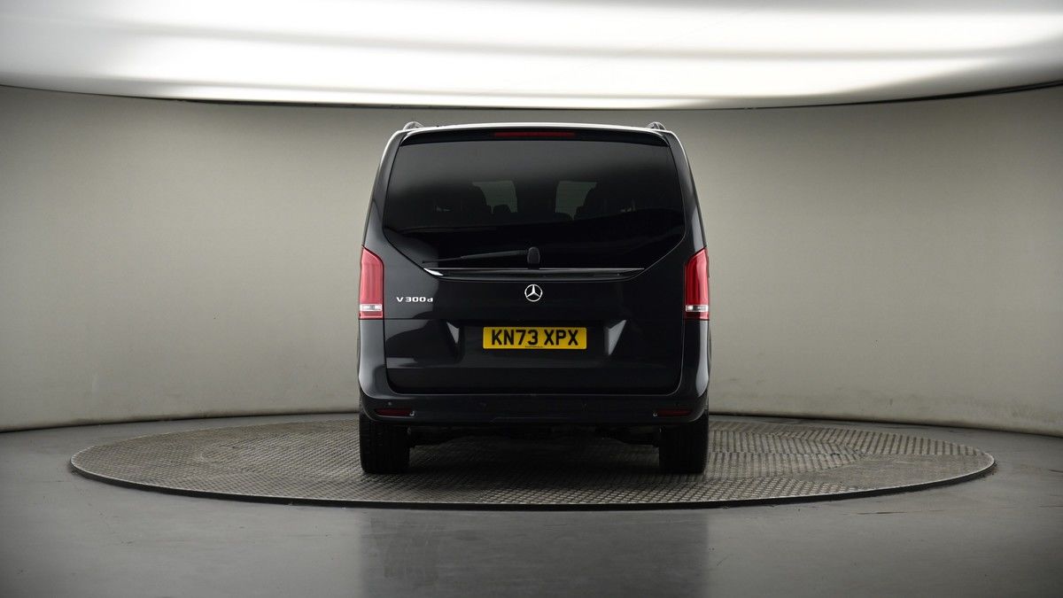 Mercedes-Benz V Class Image 17