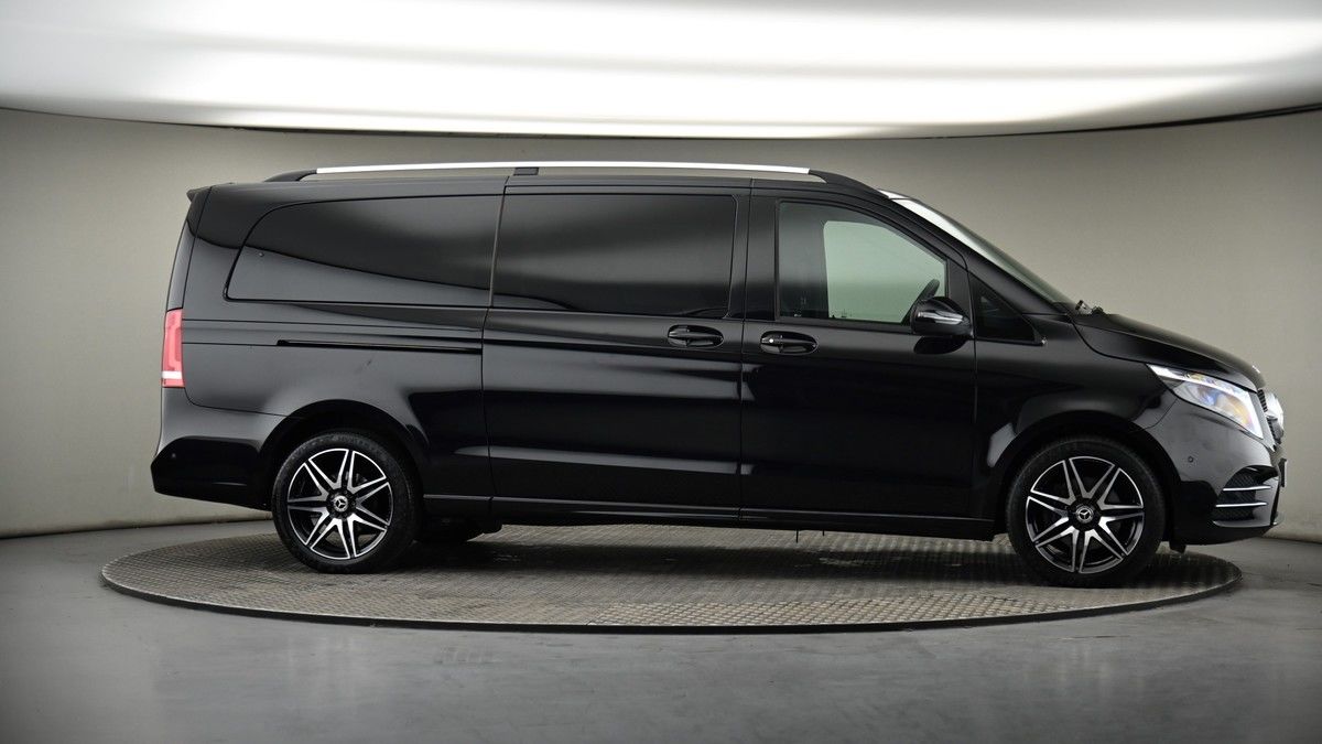 Mercedes-Benz V Class Image 6
