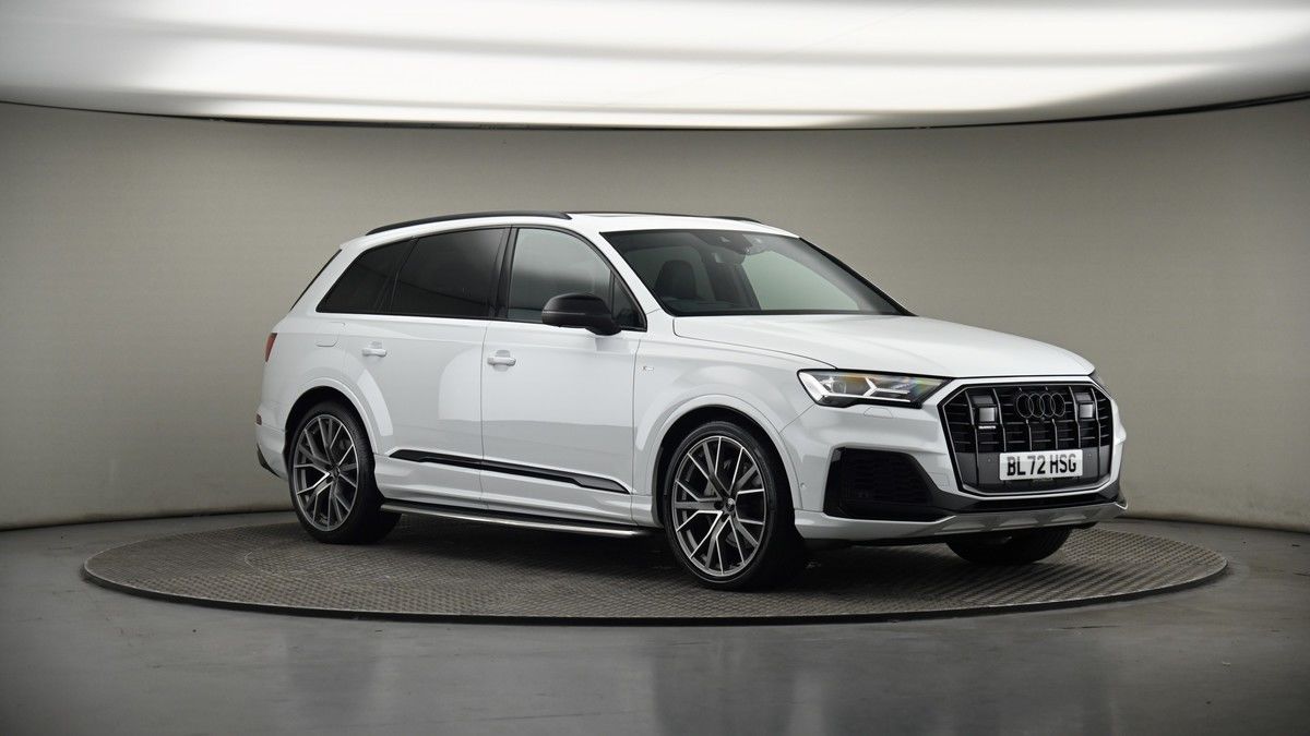 More views of Audi Q7