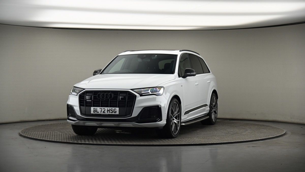 More views of Audi Q7