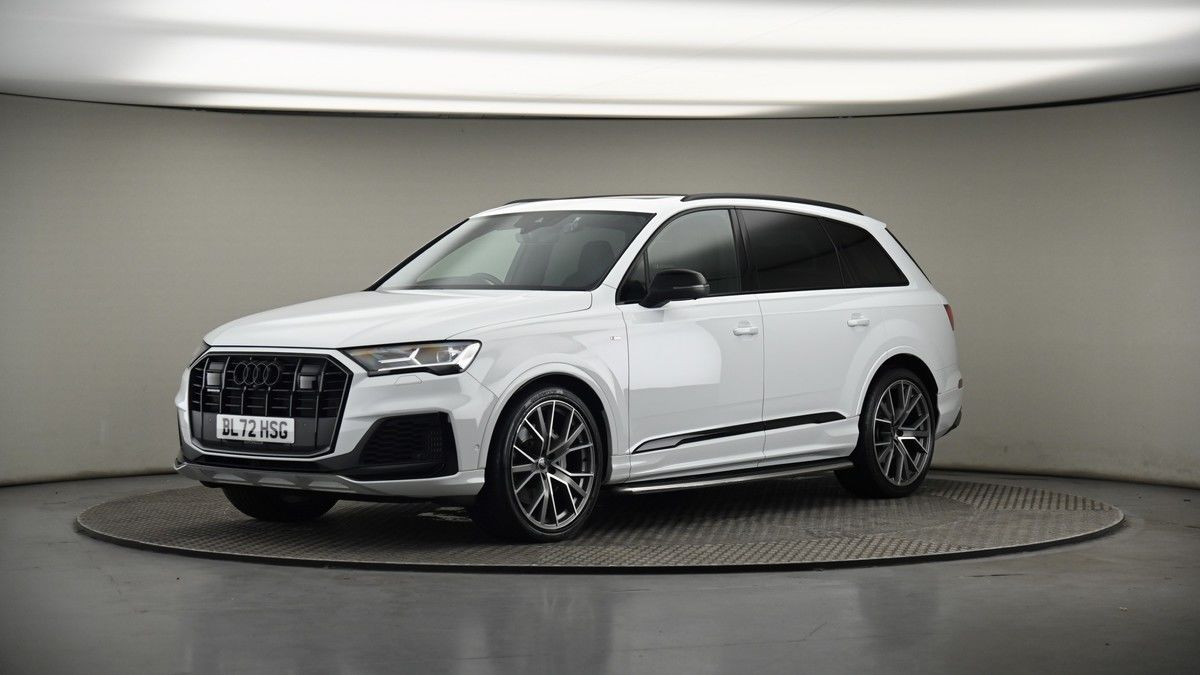 More views of Audi Q7
