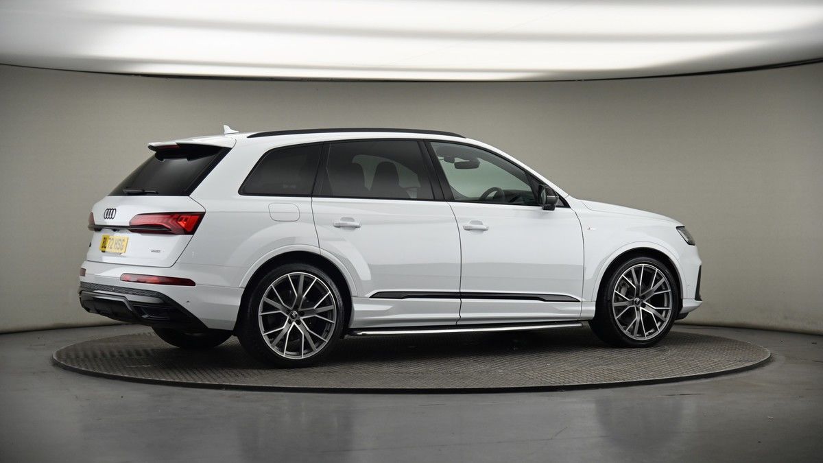 More views of Audi Q7