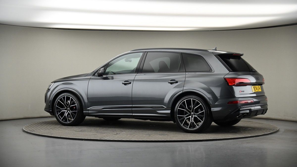 More views of Audi SQ7