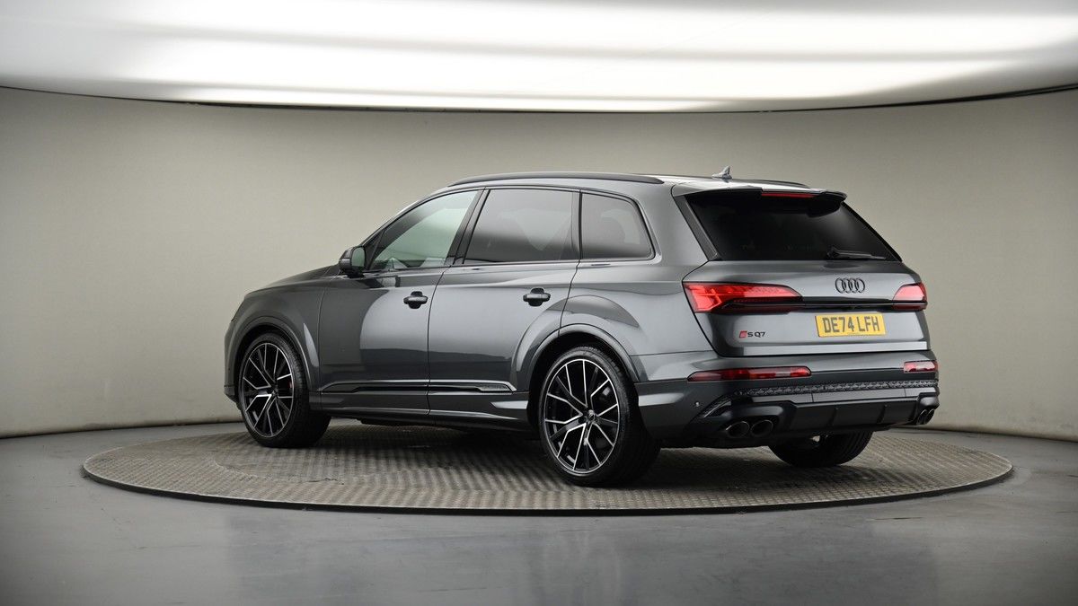 More views of Audi SQ7