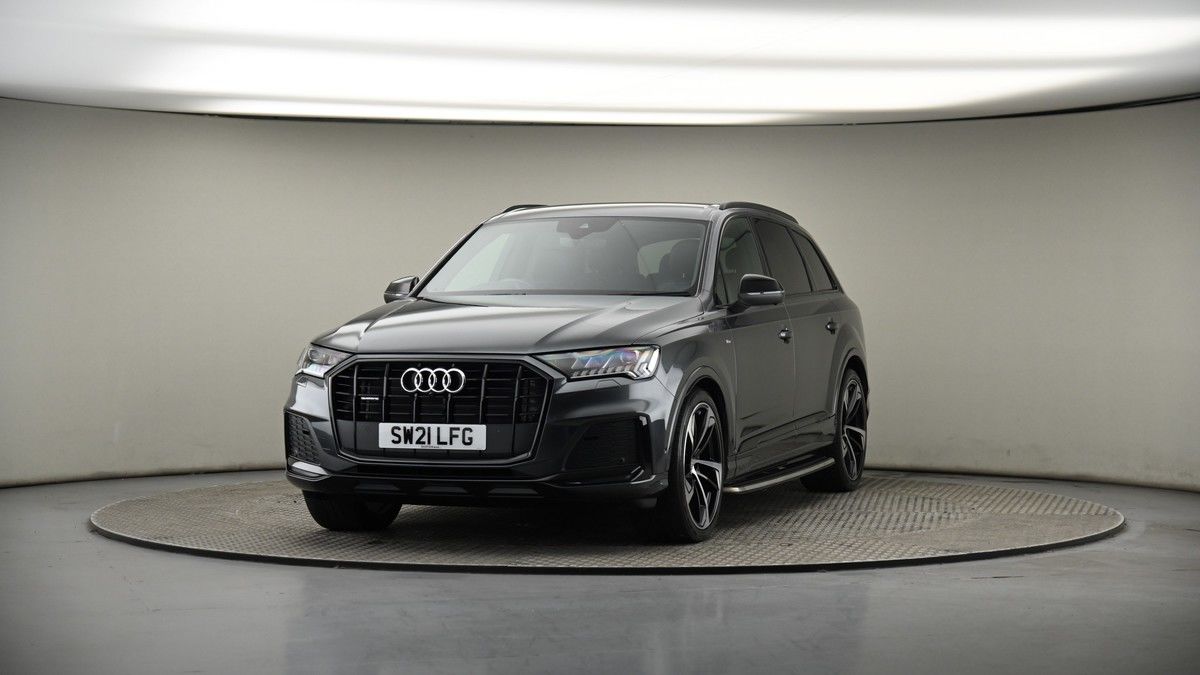 More views of Audi Q7