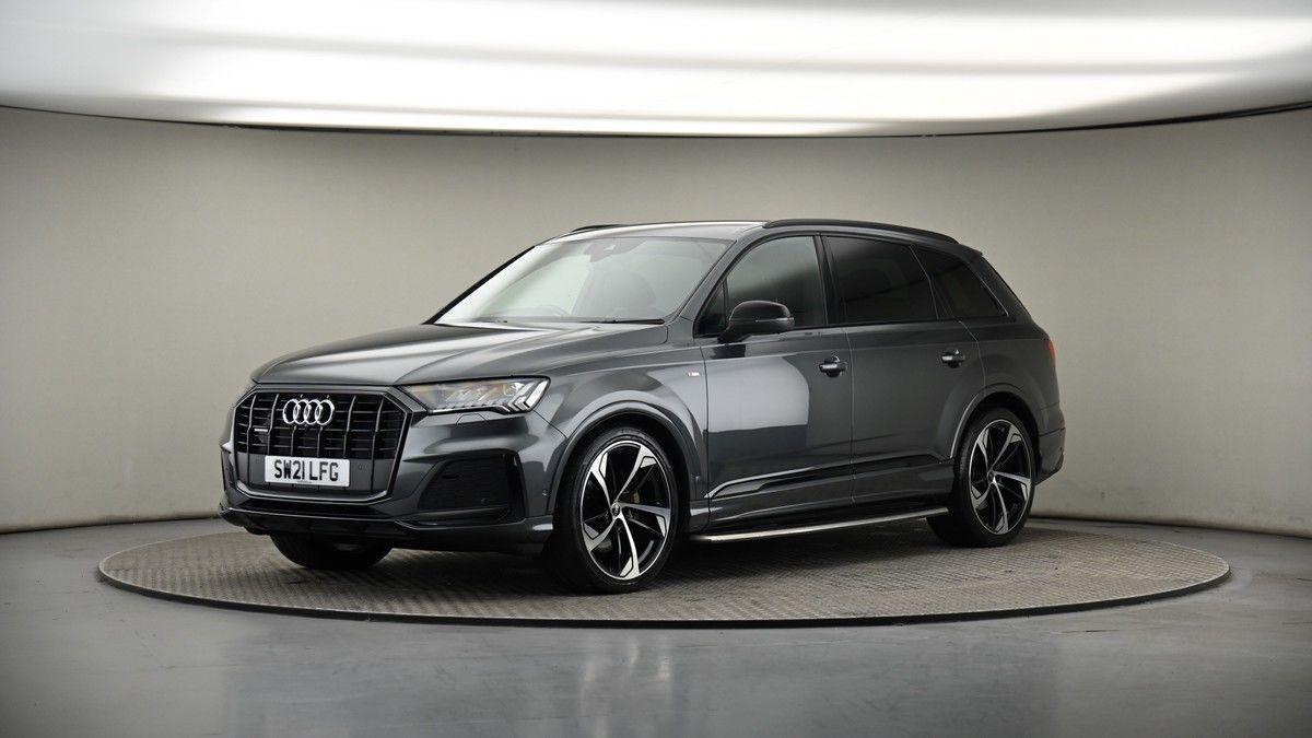 More views of Audi Q7