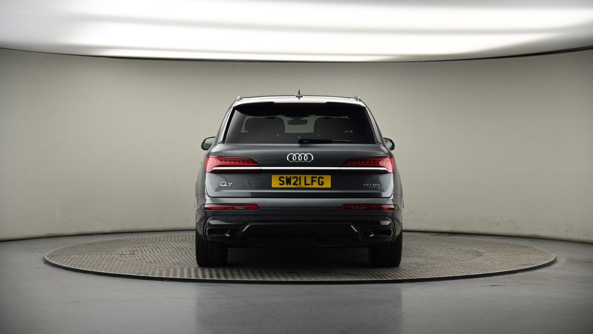 Audi Q7 Image 17