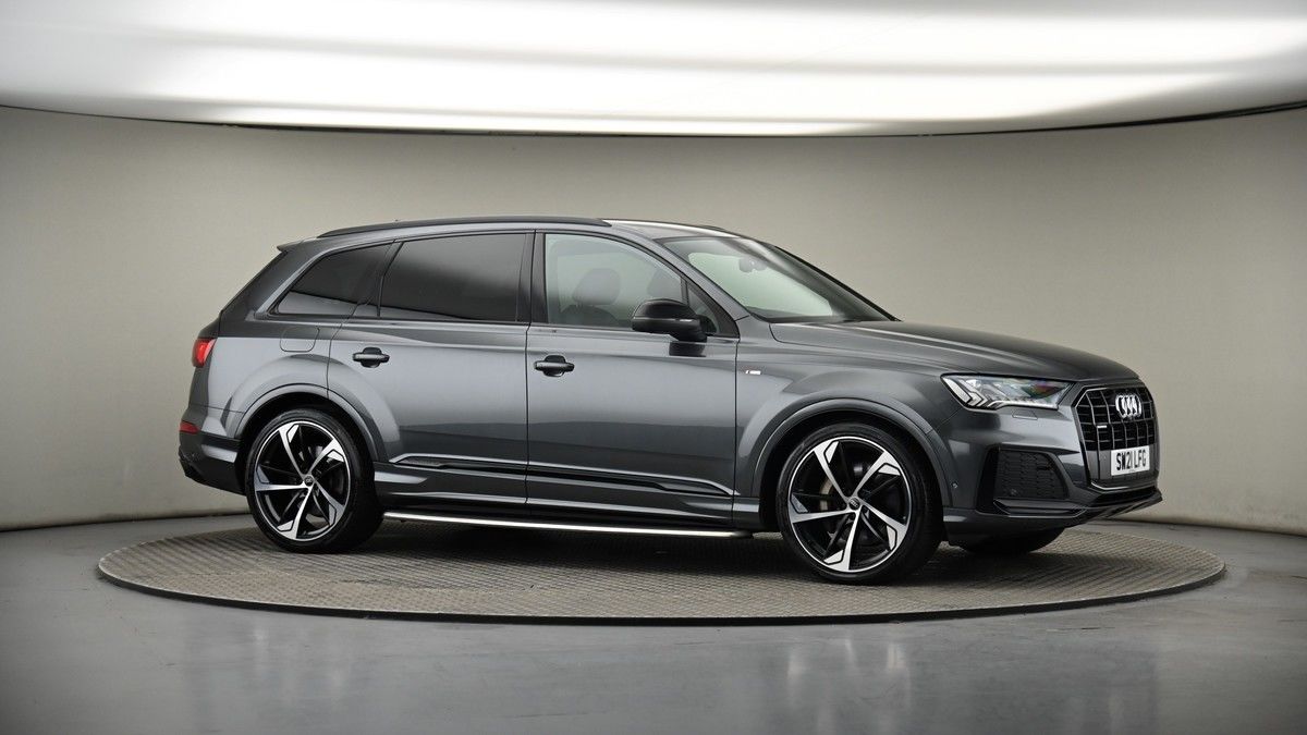Audi Q7 Image 6