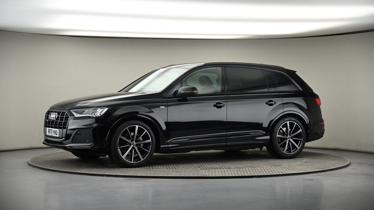 More views of Audi Q7