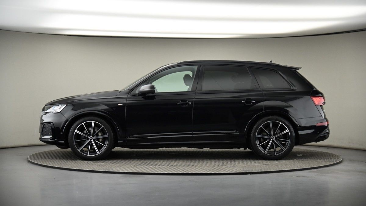 Audi Q7 Image 18
