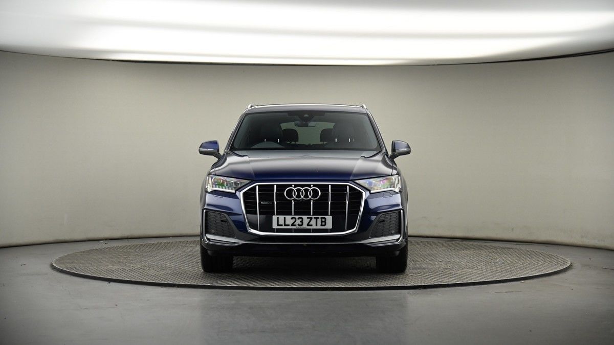 Audi Q7 Image 18