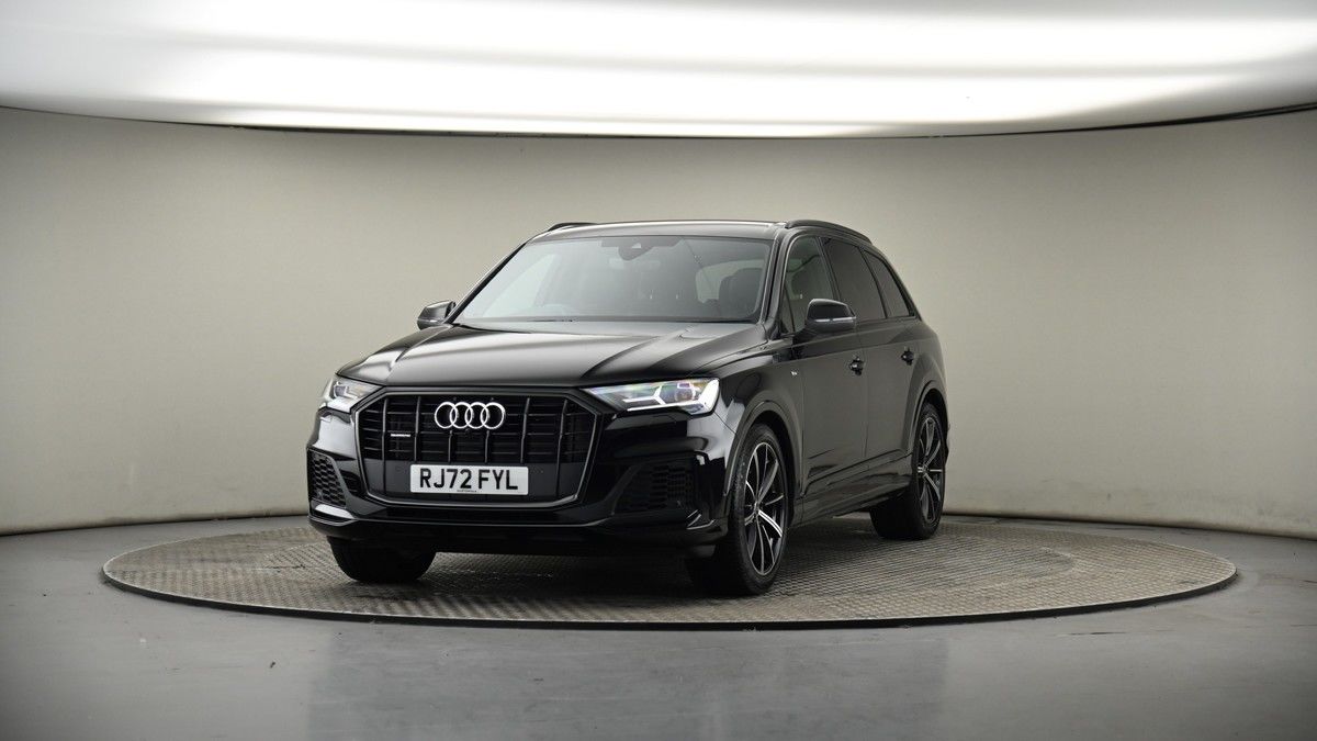 More views of Audi Q7