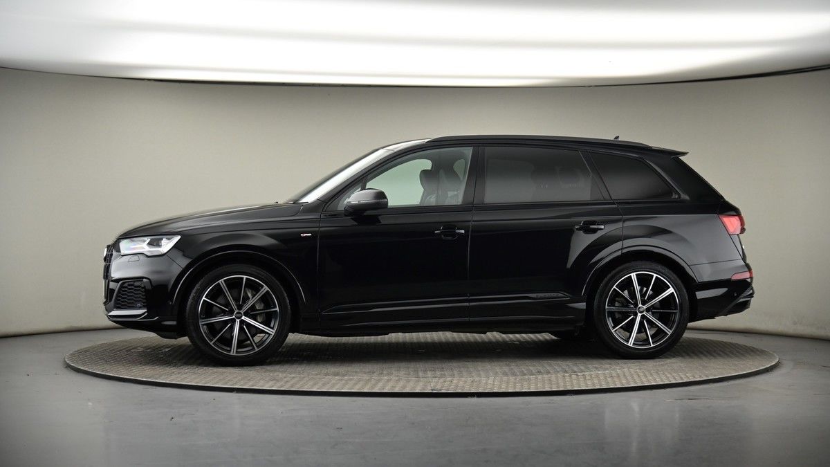 More views of Audi Q7
