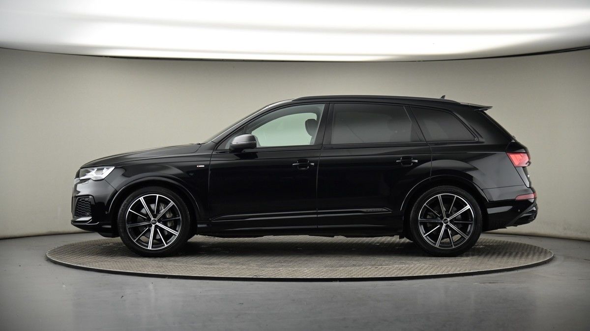 Audi Q7 Image 18