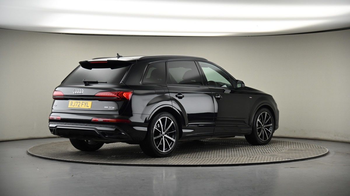 Audi Q7 Image 6