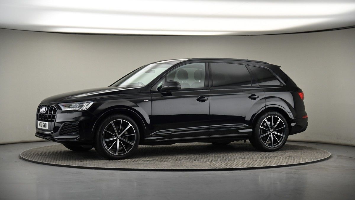 More views of Audi Q7