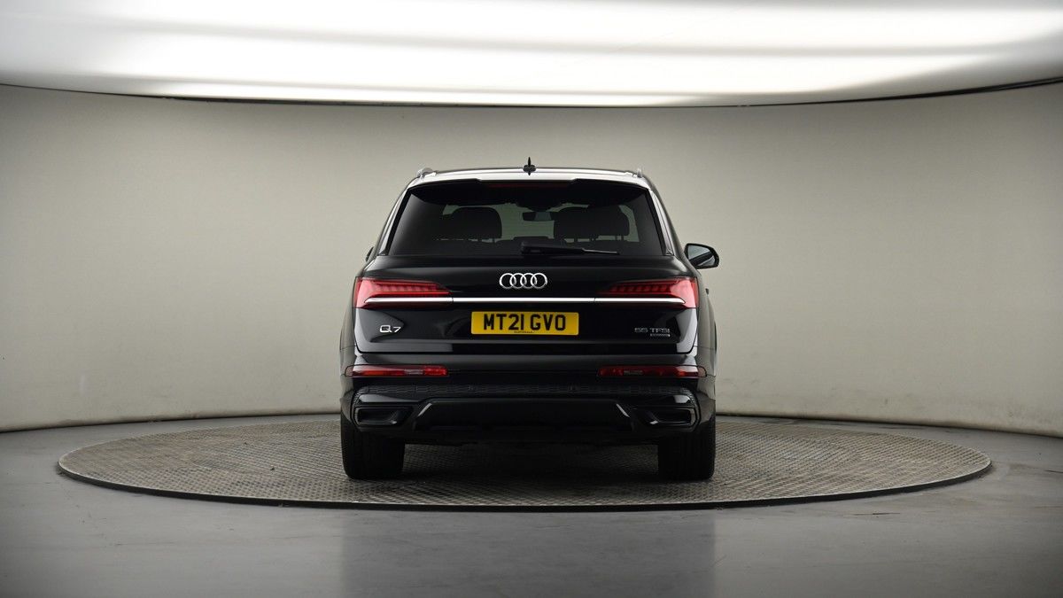Audi Q7 Image 17