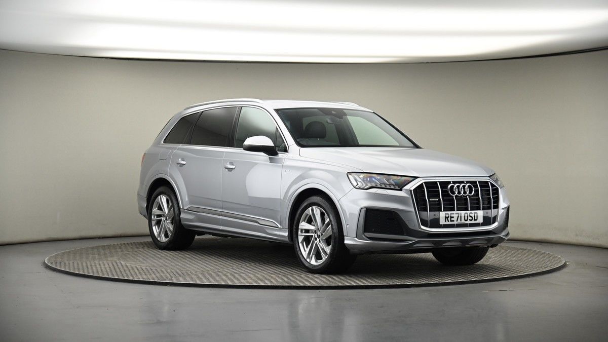 More views of Audi Q7