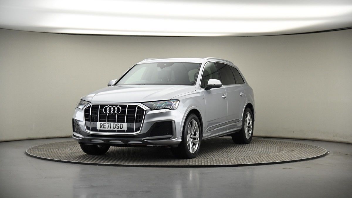 More views of Audi Q7