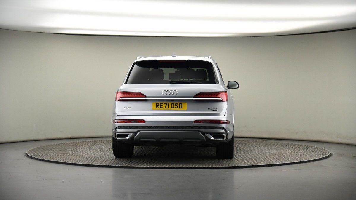 Audi Q7 Image 17