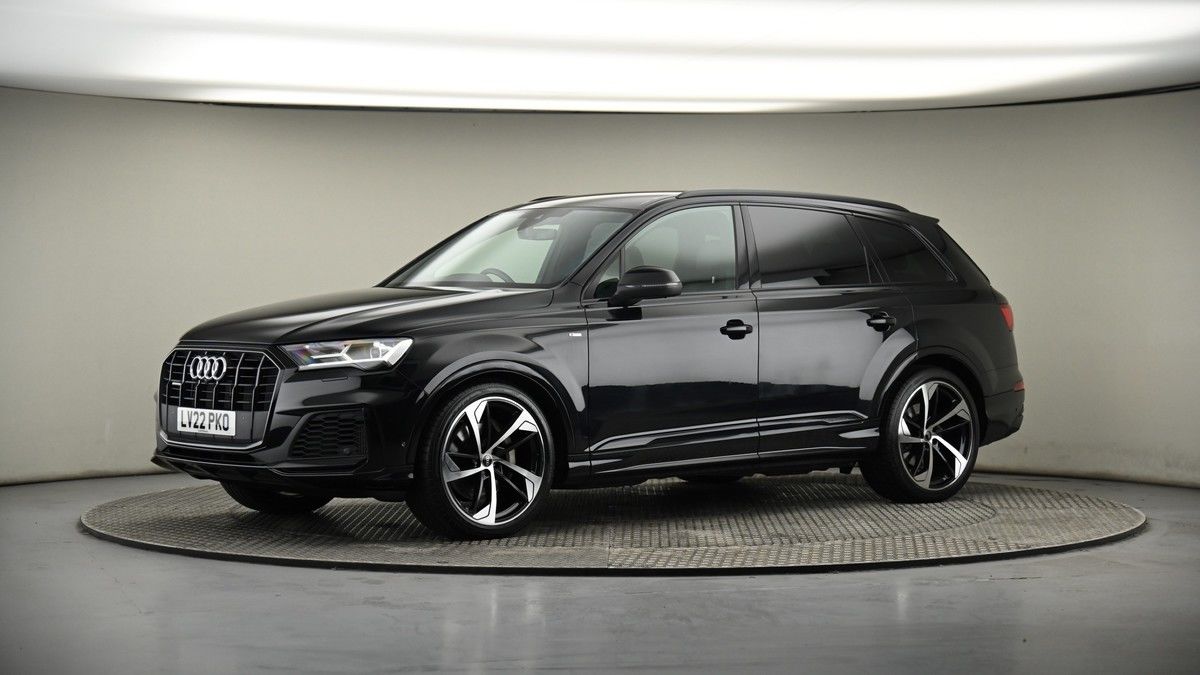 More views of Audi Q7