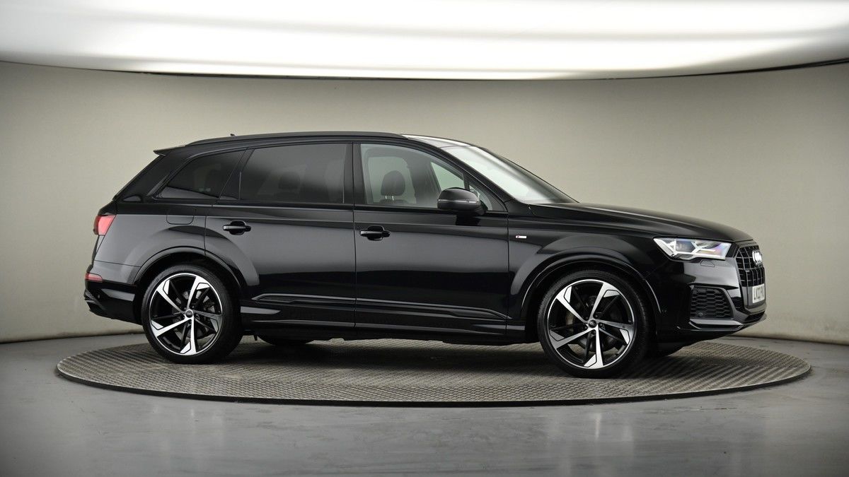 Audi Q7 Image 6