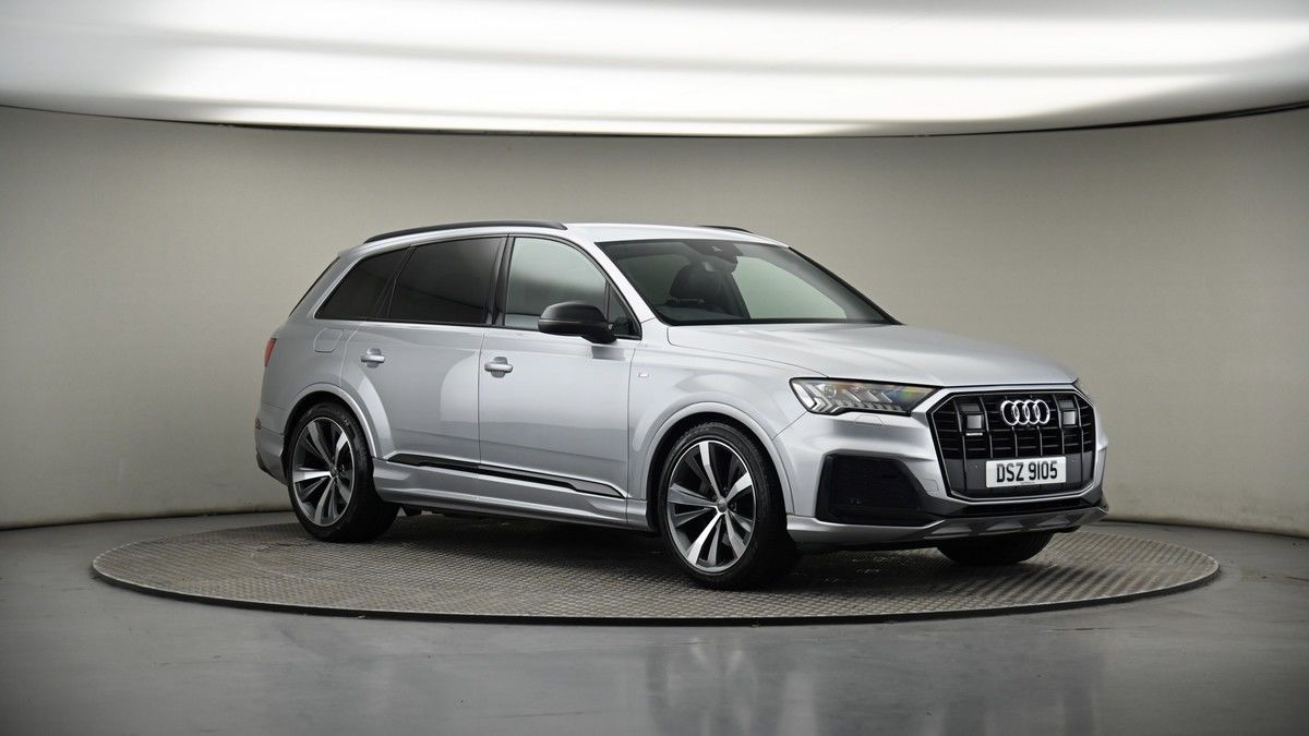 More views of Audi Q7