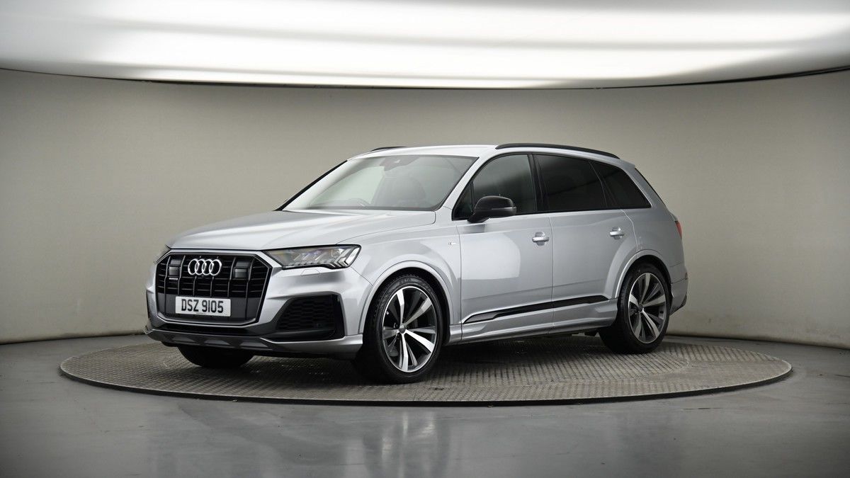 More views of Audi Q7