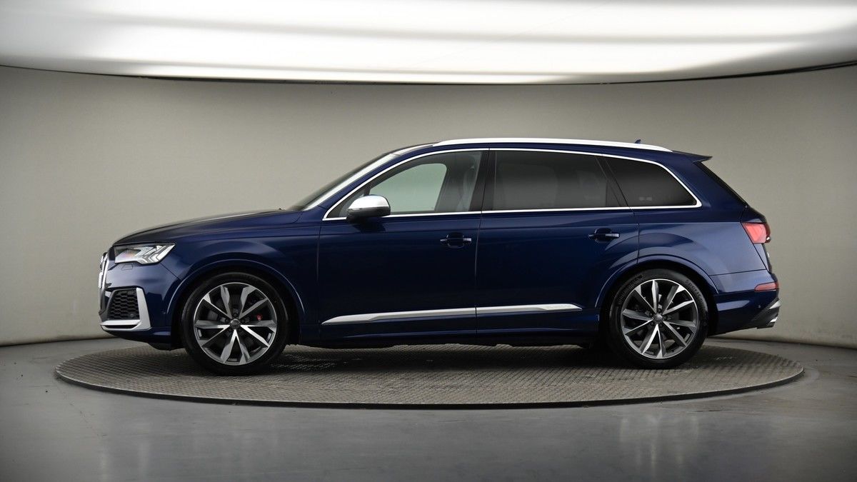 More views of Audi SQ7