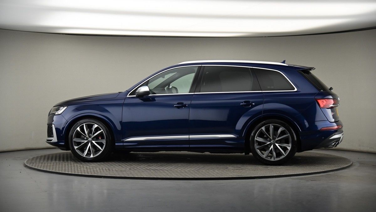 More views of Audi SQ7