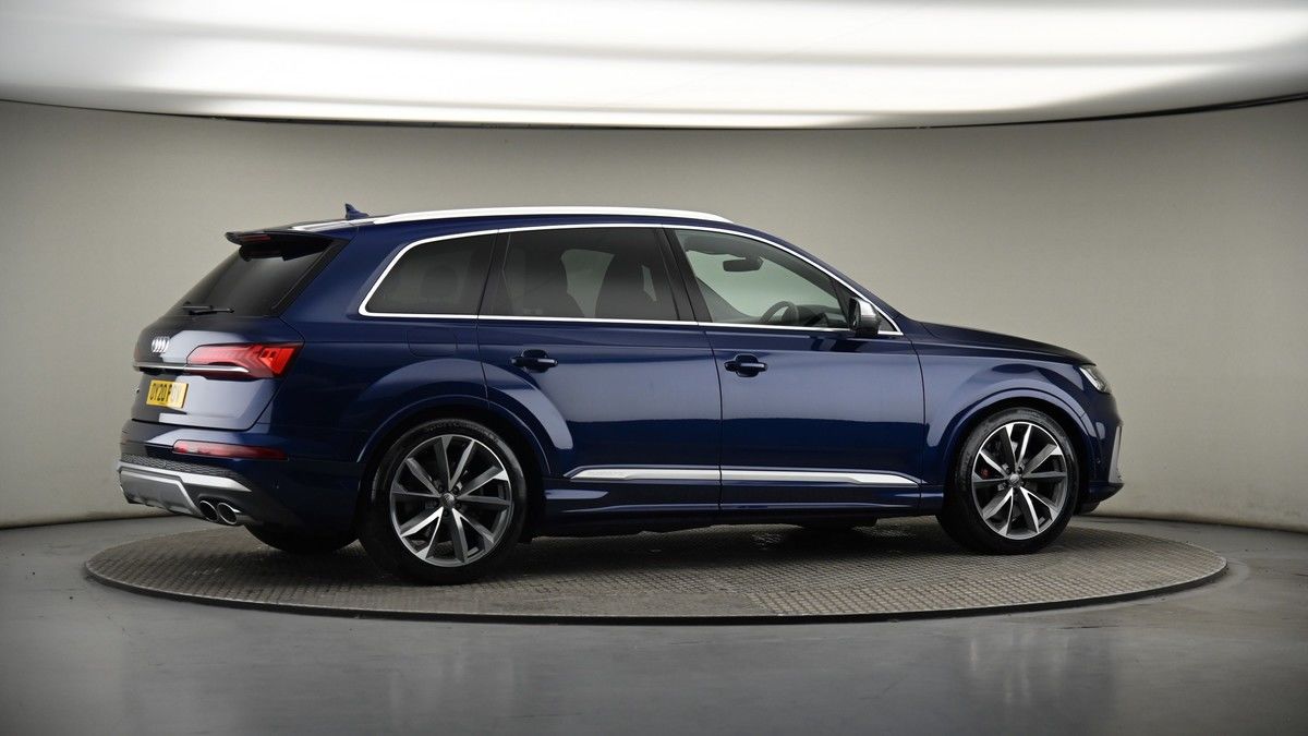 More views of Audi SQ7