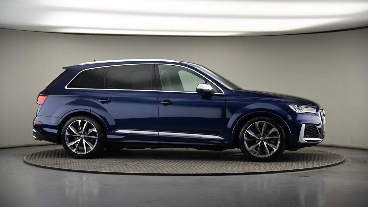 More views of Audi SQ7