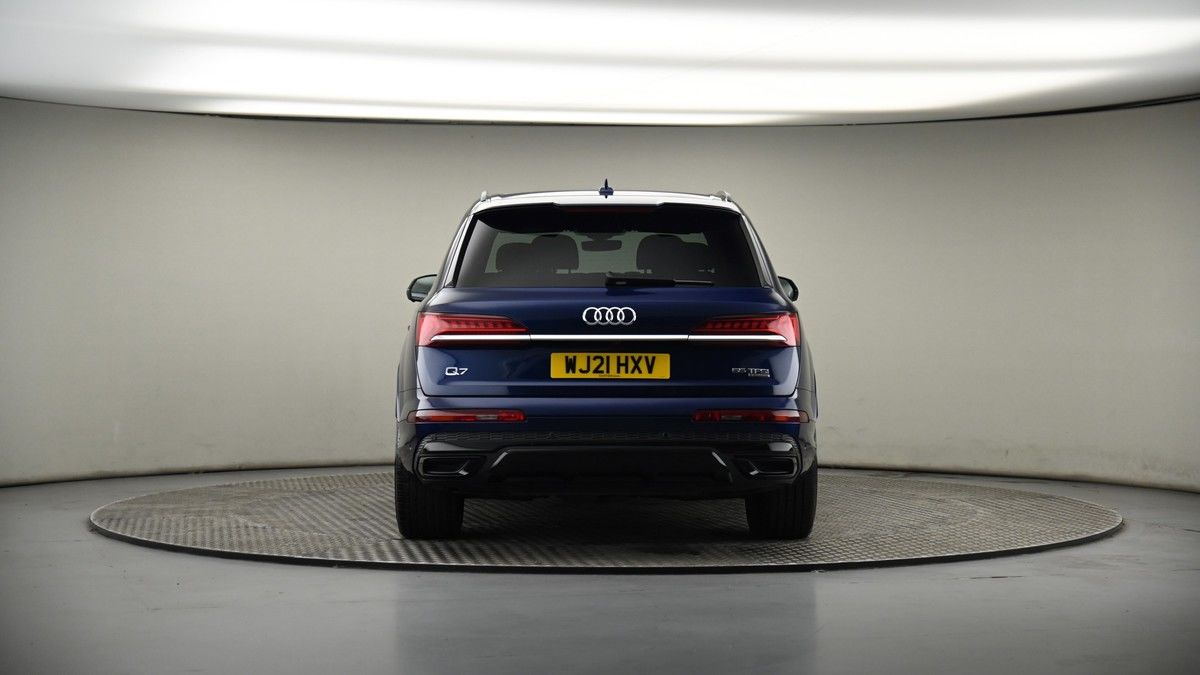 Audi Q7 Image 17