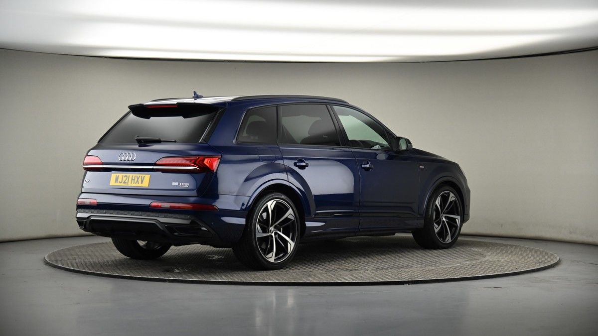 Audi Q7 Image 7