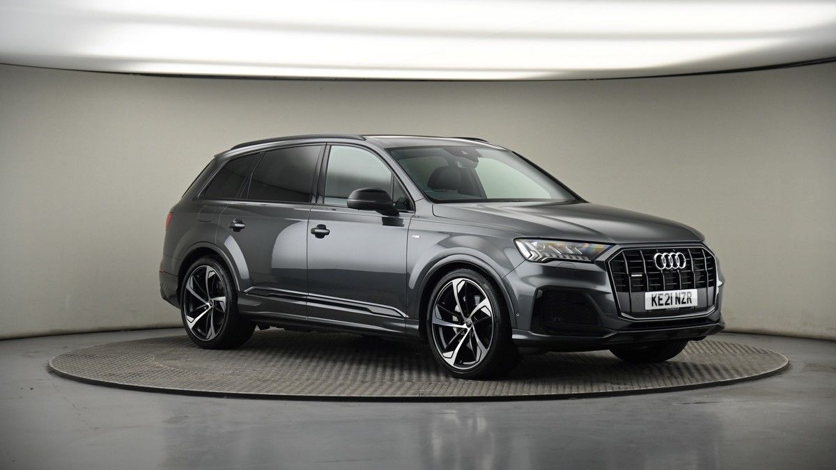 More views of Audi Q7