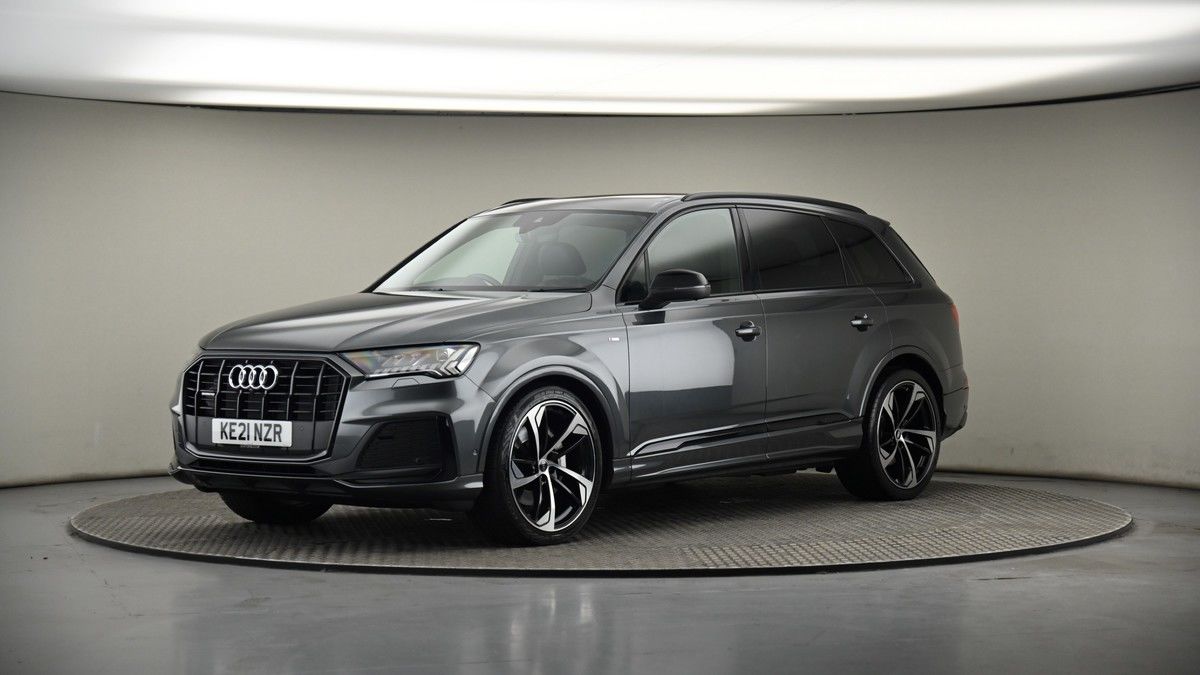 More views of Audi Q7