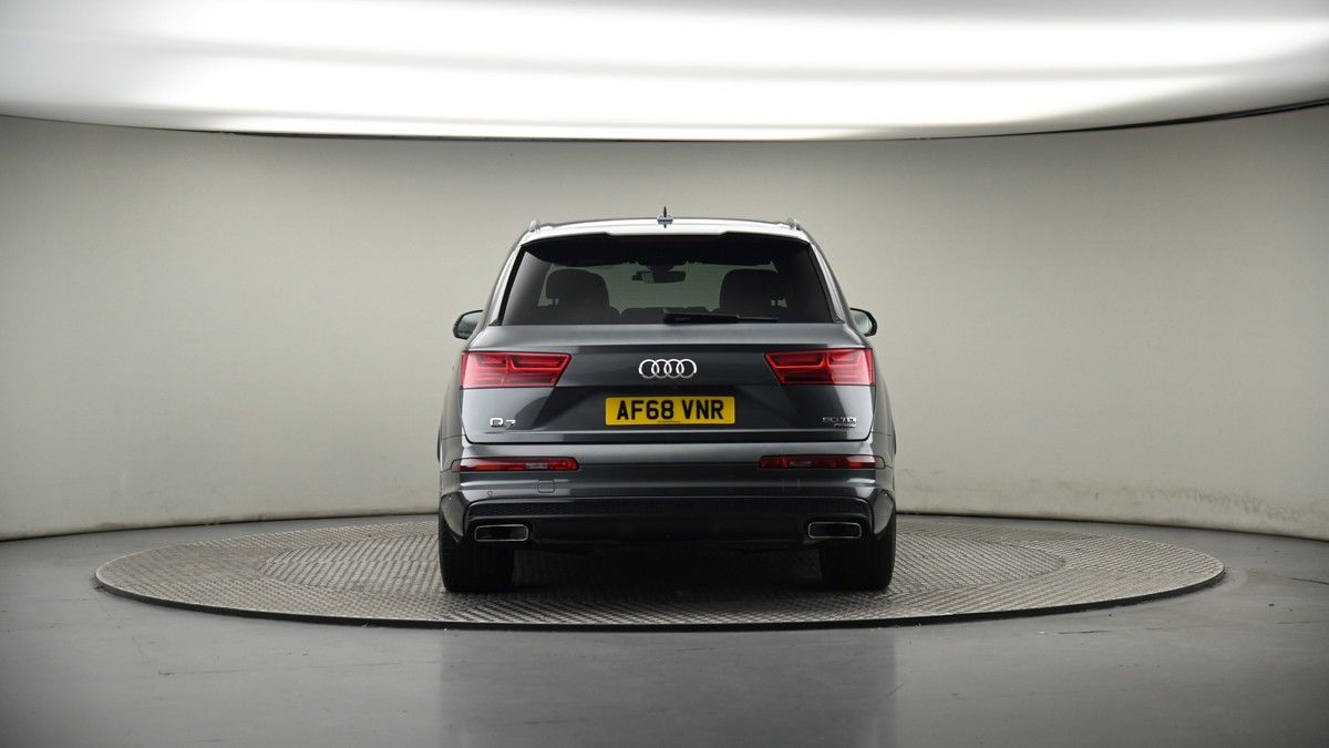 Audi Q7 Image 17