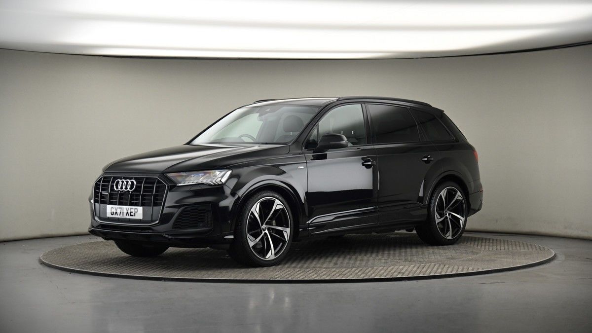 More views of Audi Q7