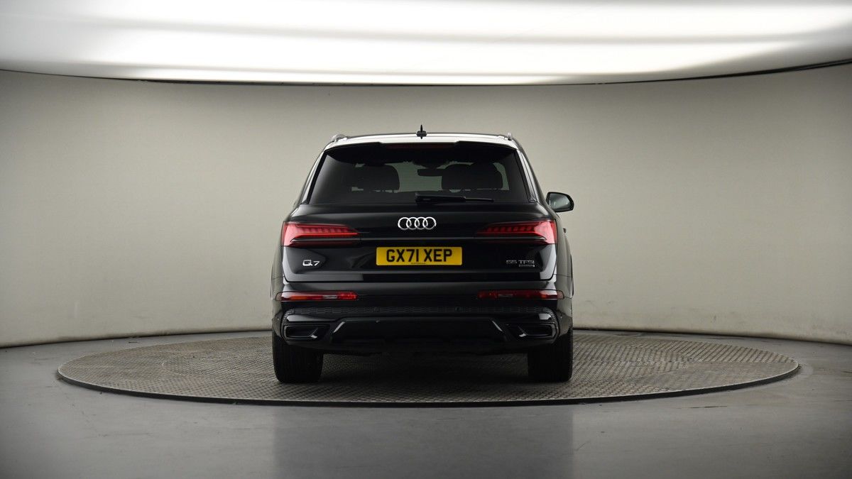 Audi Q7 Image 17