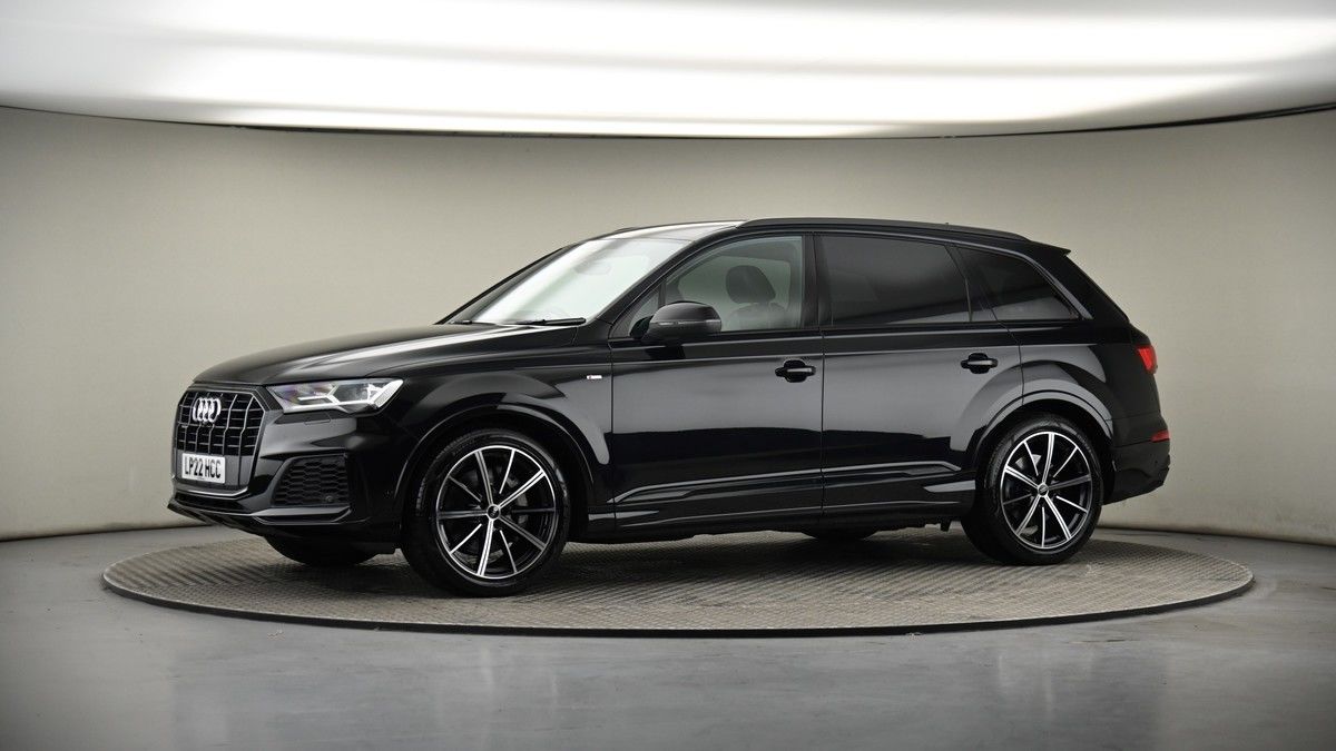 More views of Audi Q7