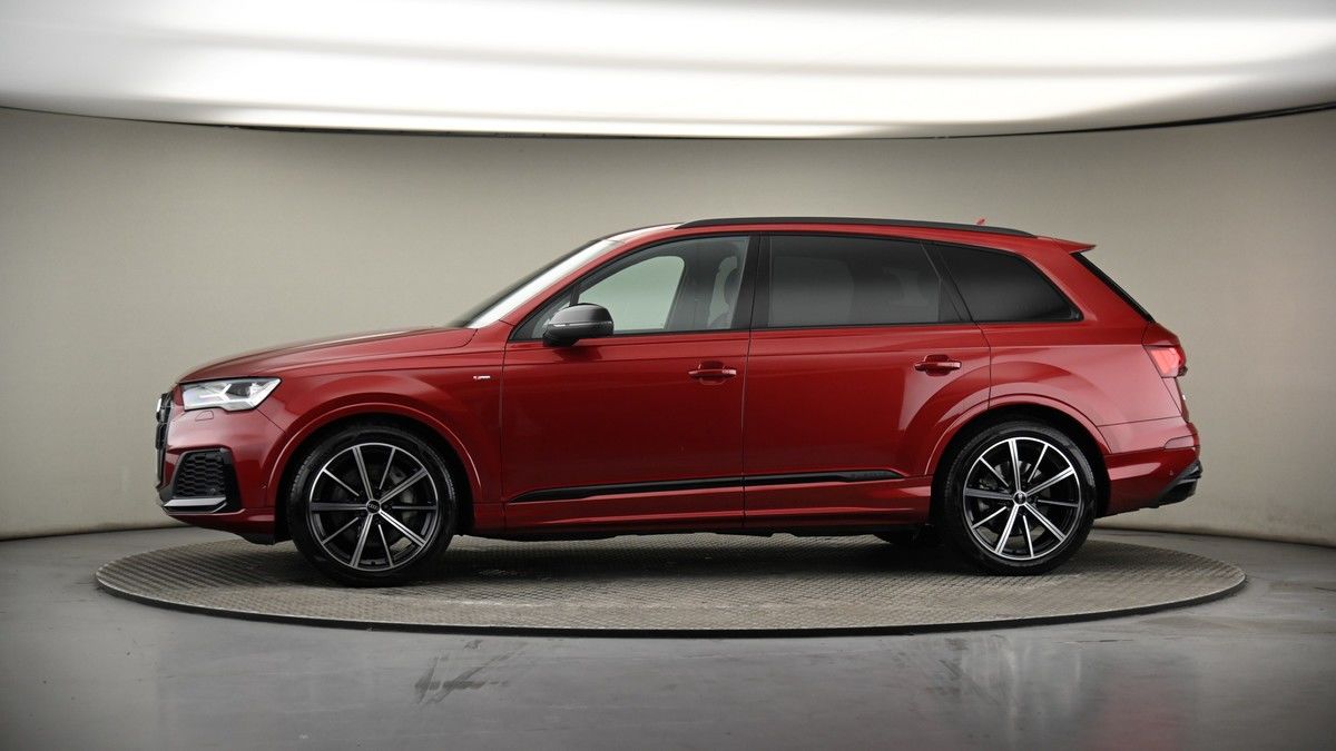 More views of Audi Q7