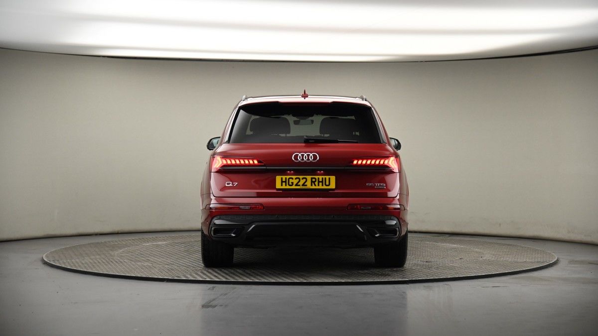 Audi Q7 Image 17