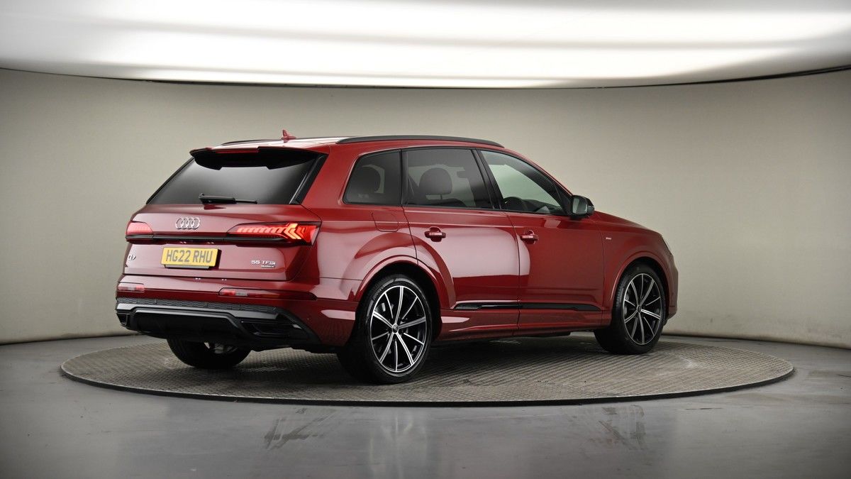 Audi Q7 Image 7