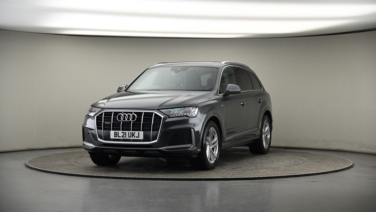 More views of Audi Q7