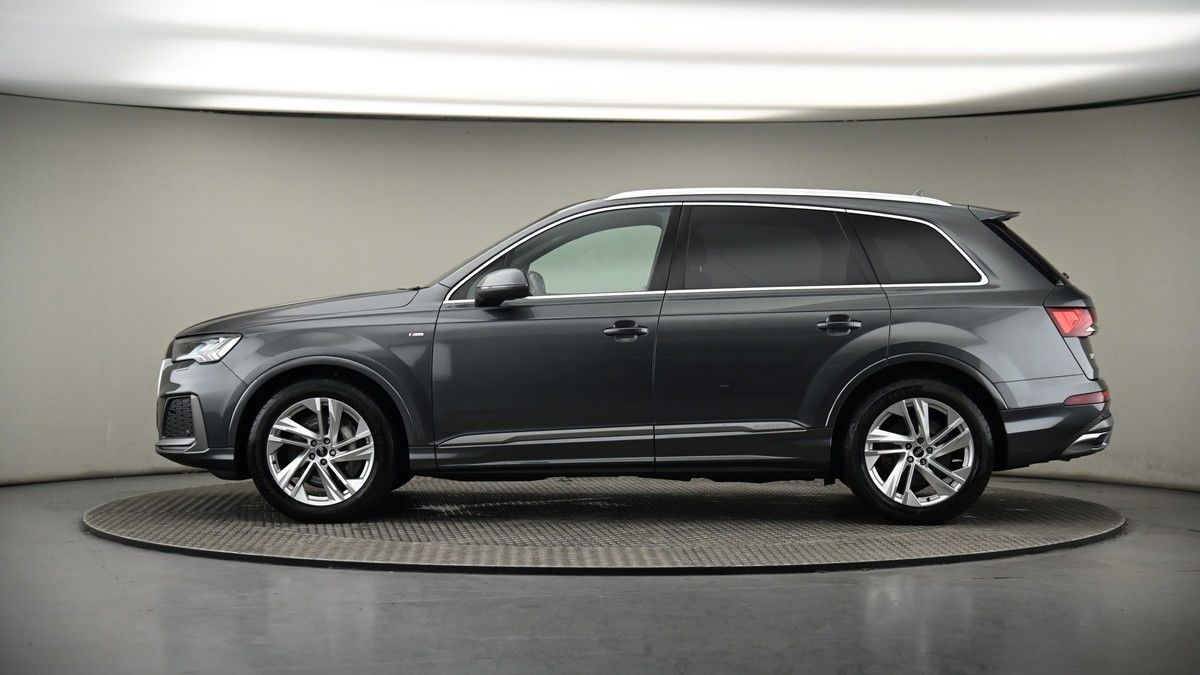 Audi Q7 Image 19