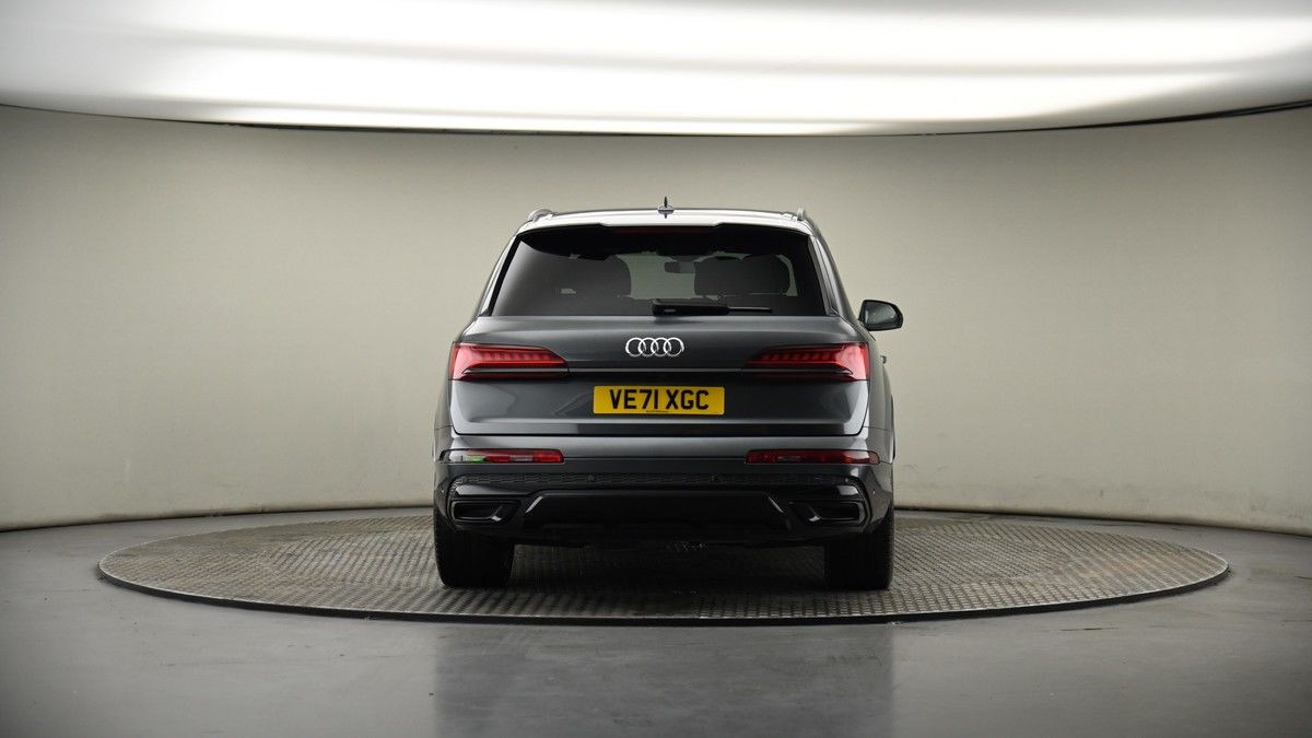 Audi Q7 Image 17