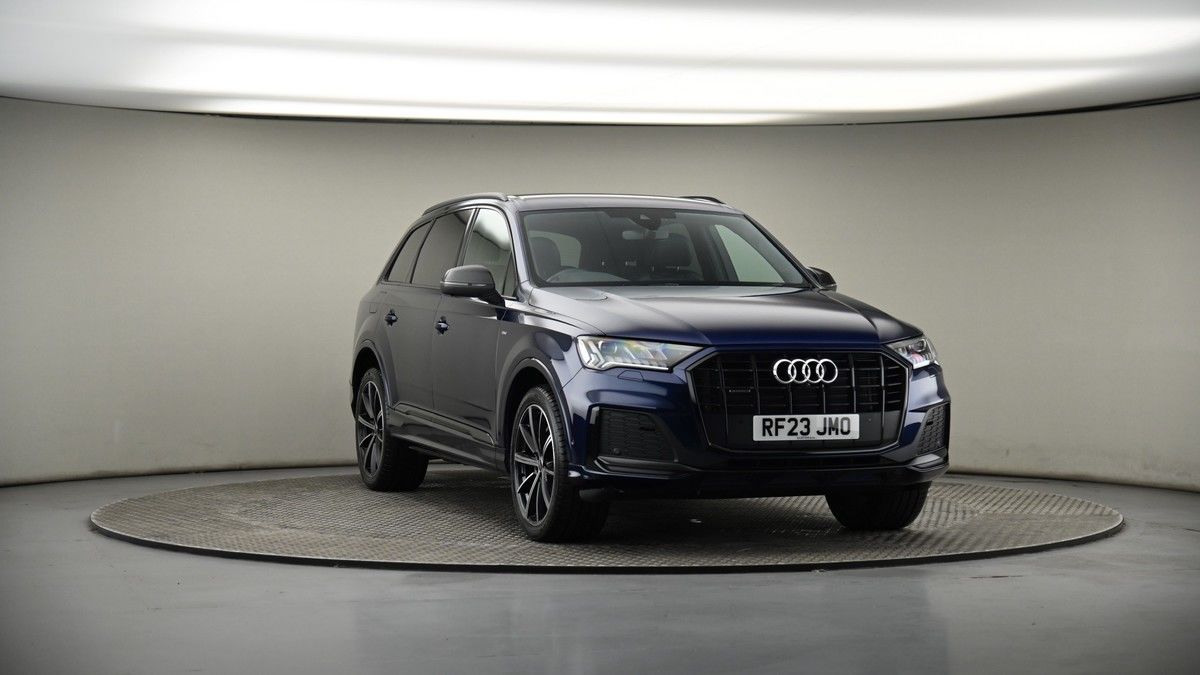 More views of Audi Q7