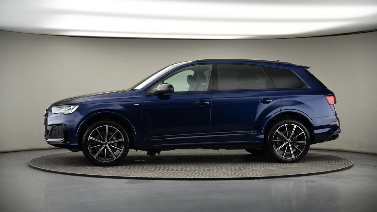 More views of Audi Q7